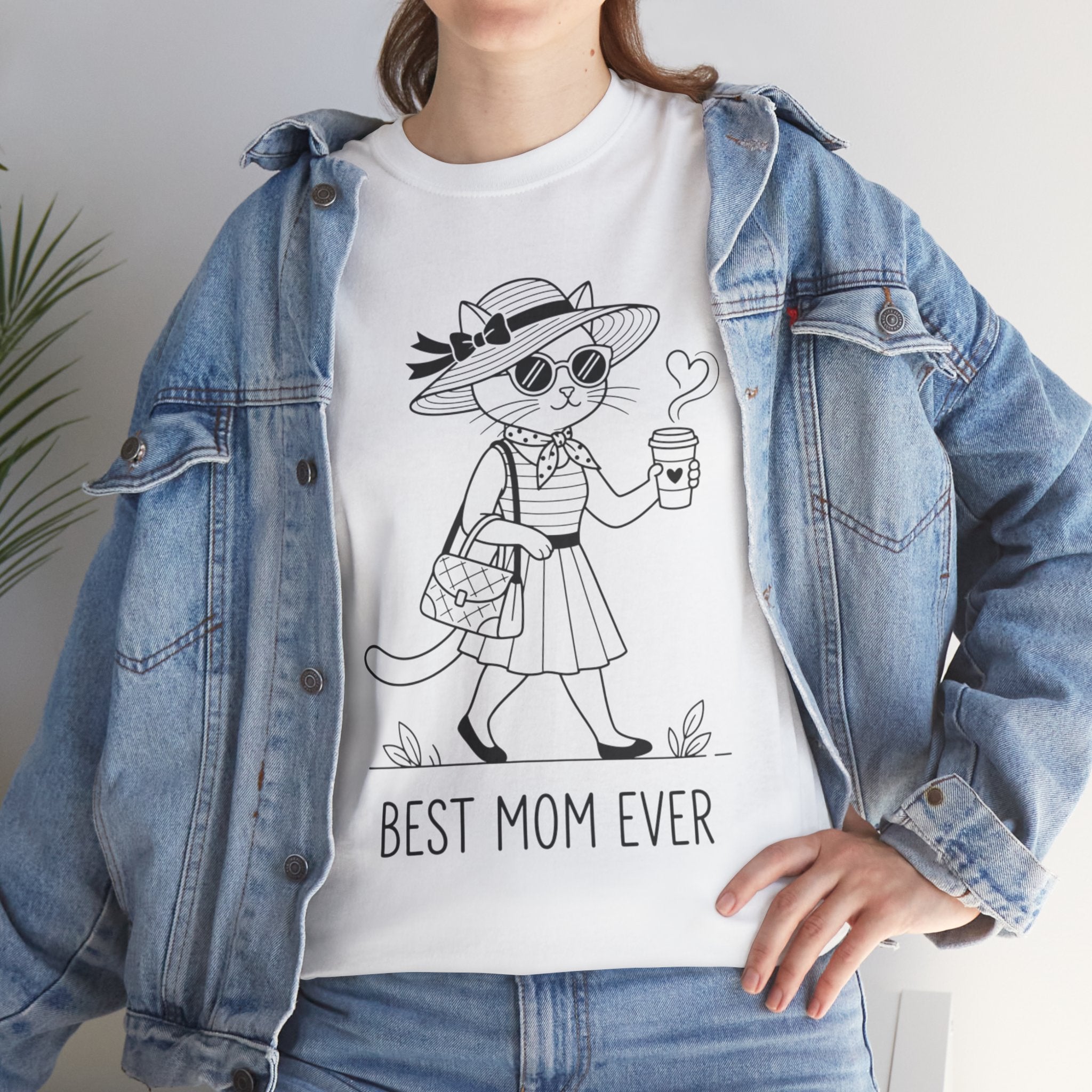 Best Mom Ever cat mom tee | Cute cat with sunglasses illustration