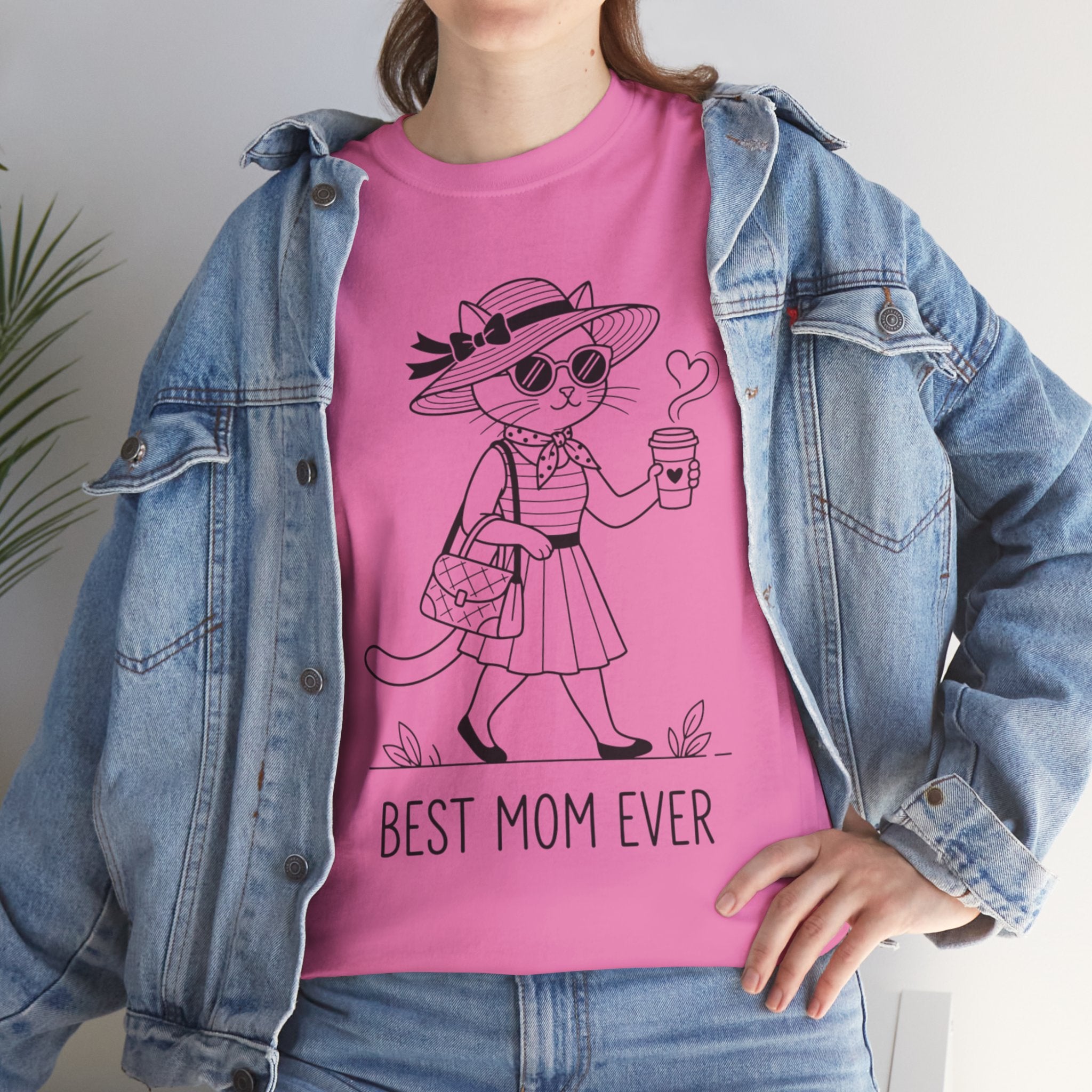 Best Mom Ever cat mom tee | Cute cat with sunglasses illustration
