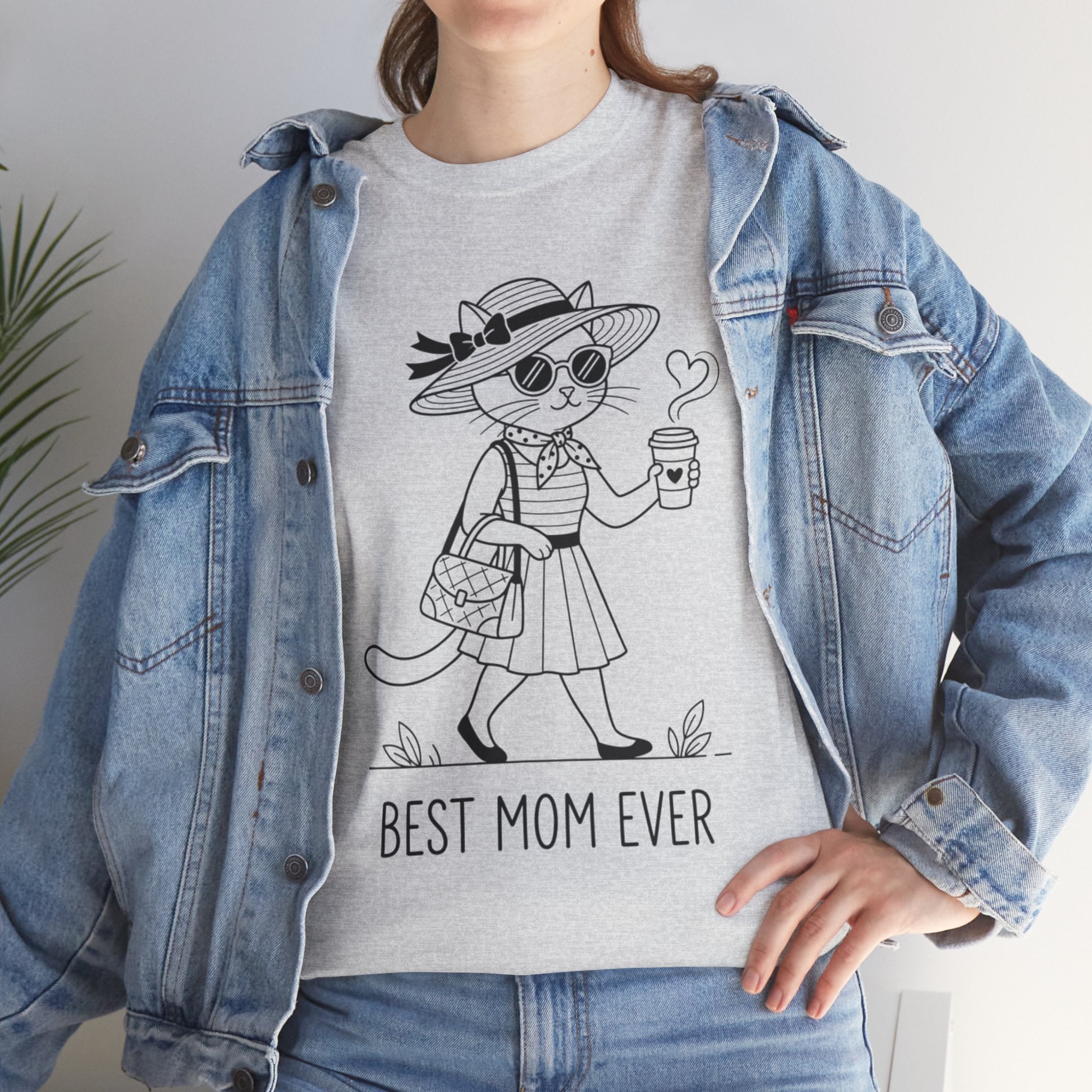Best Mom Ever cat mom tee | Cute cat with sunglasses illustration