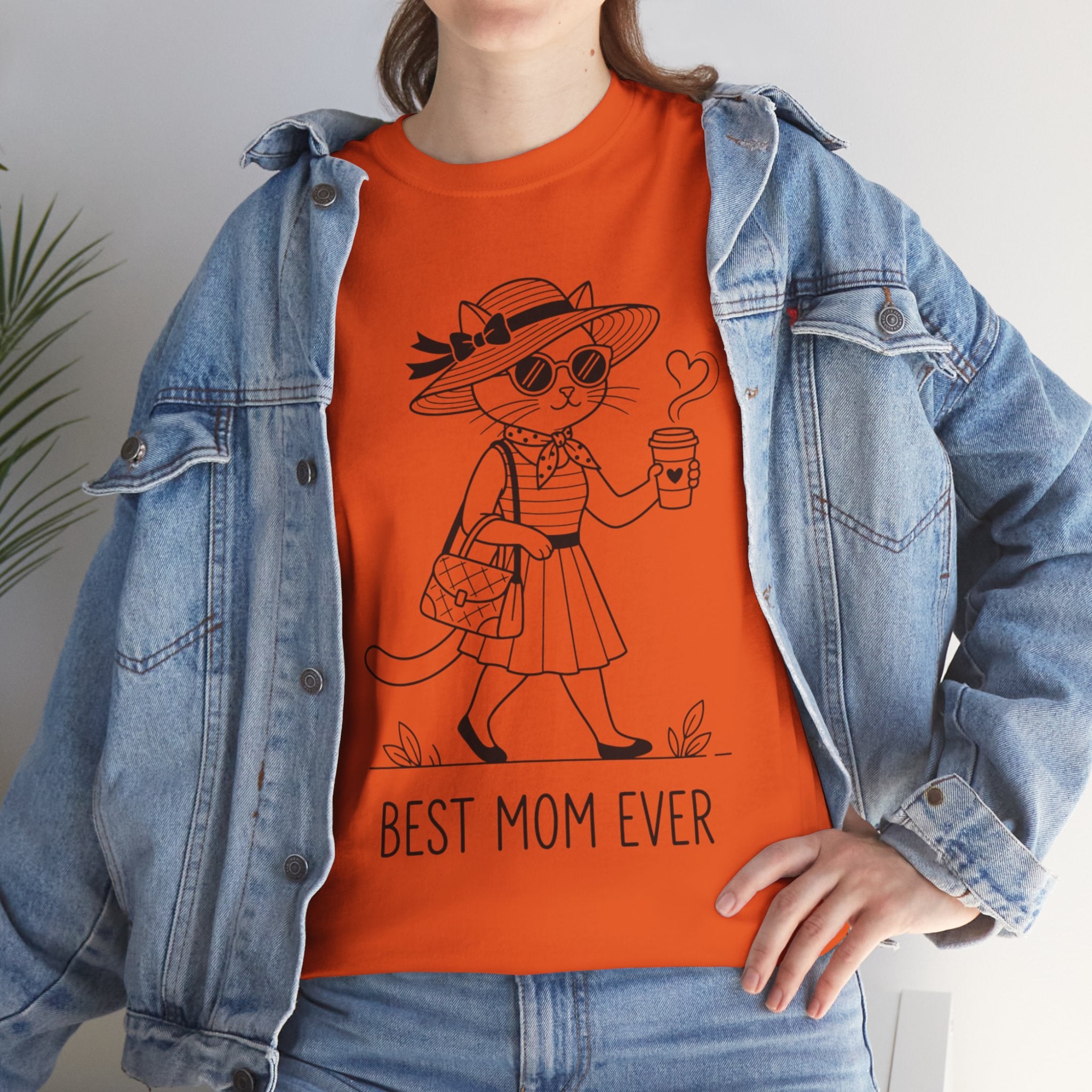 Best Mom Ever cat mom tee | Cute cat with sunglasses illustration
