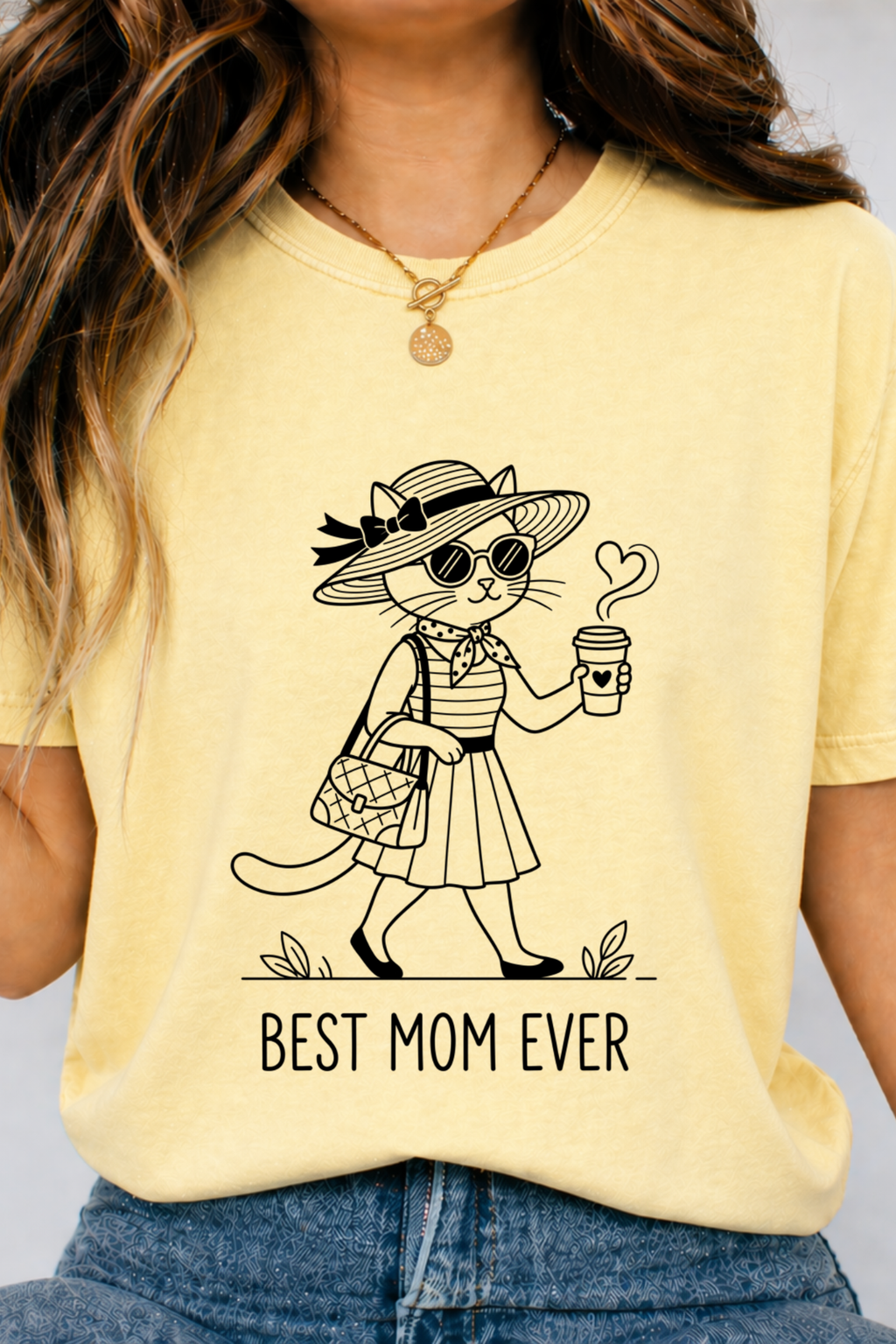 Best Mom Ever cat mom tee | Cute cat with sunglasses illustration