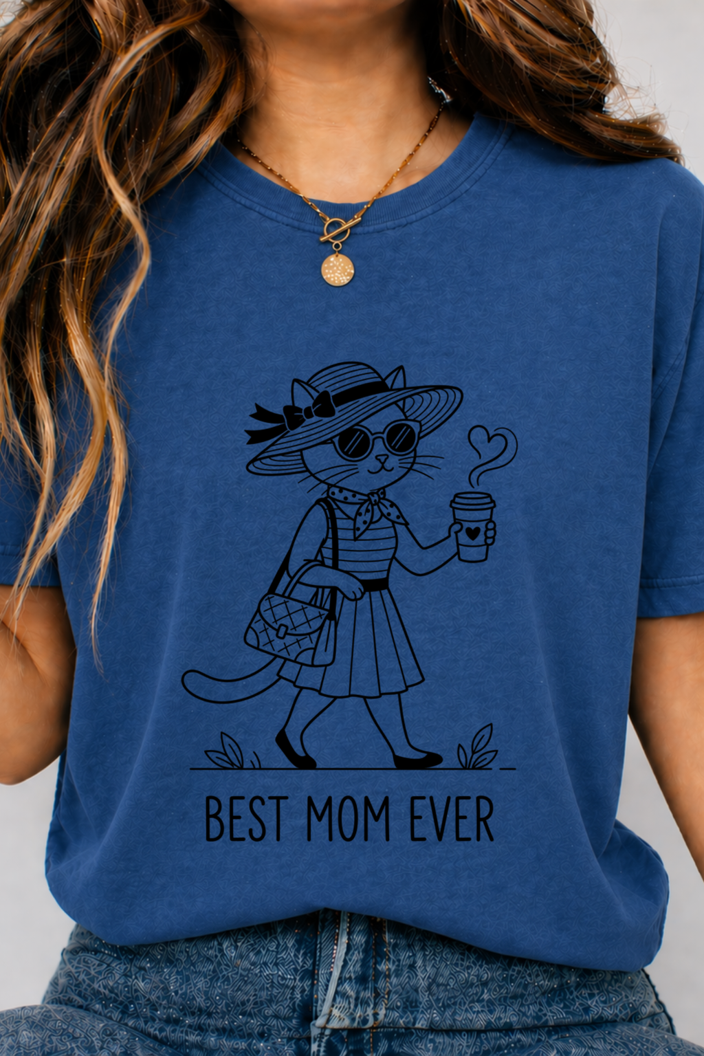 Best Mom Ever cat mom tee | Cute cat with sunglasses illustration