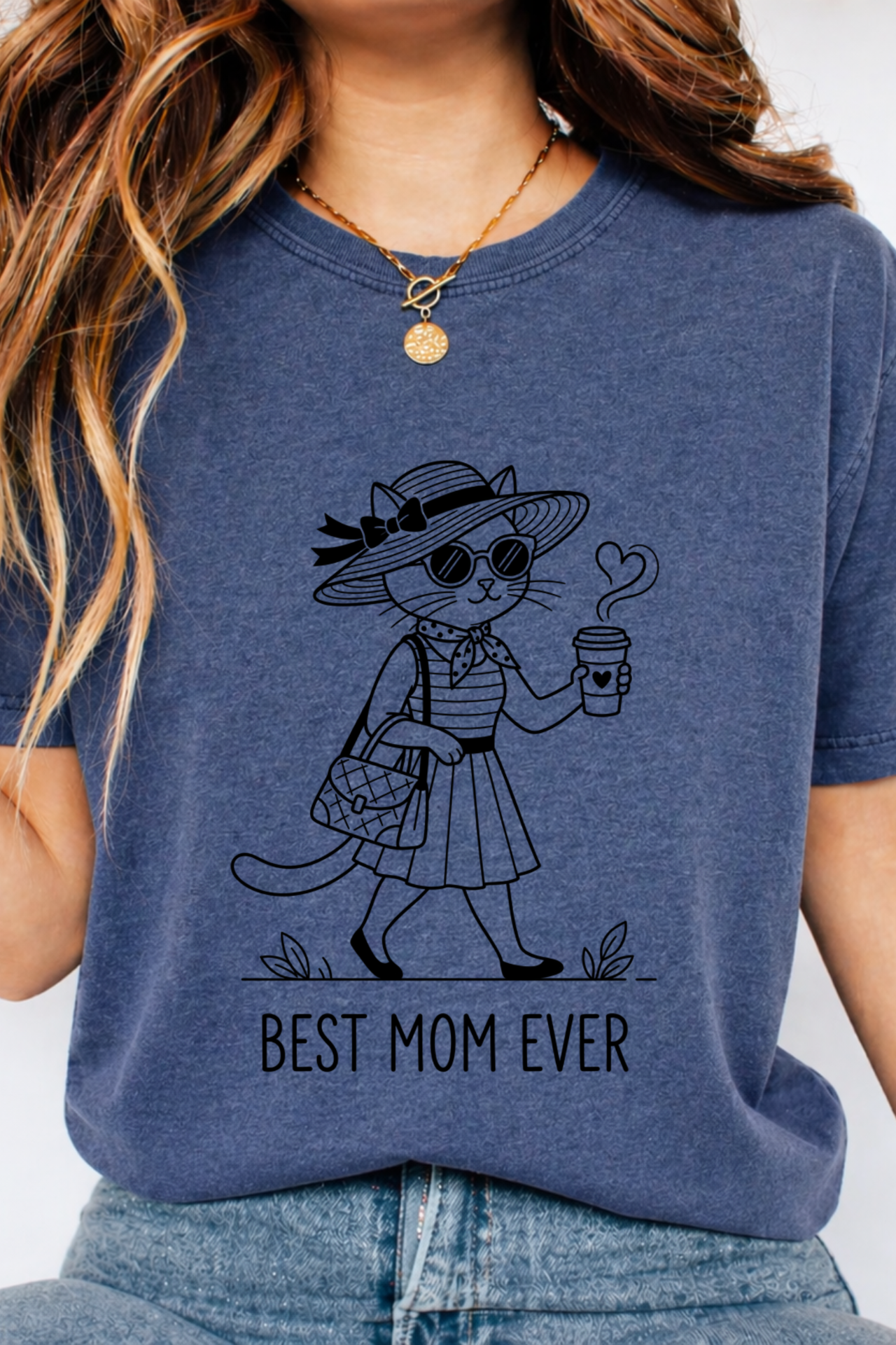 Best Mom Ever cat mom tee | Cute cat with sunglasses illustration