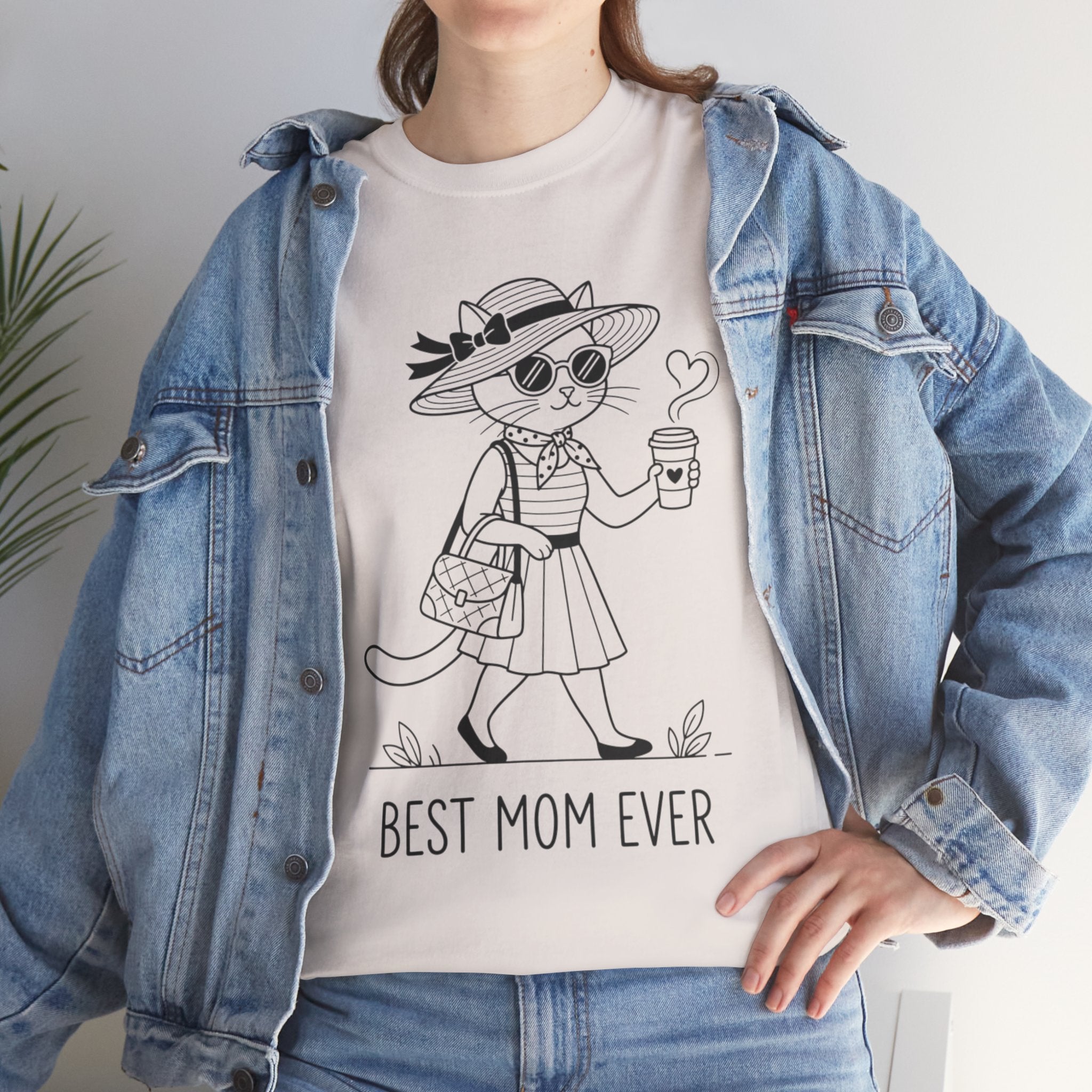 Best Mom Ever cat mom tee | Cute cat with sunglasses illustration